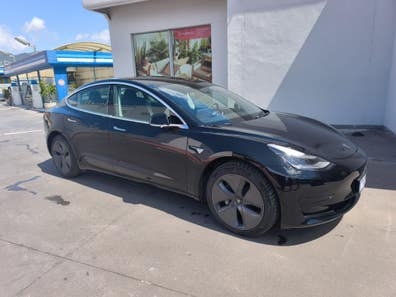 se busca chofer vtc  coche eléctrico