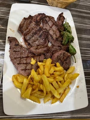 busco un ayudante de cocina urge