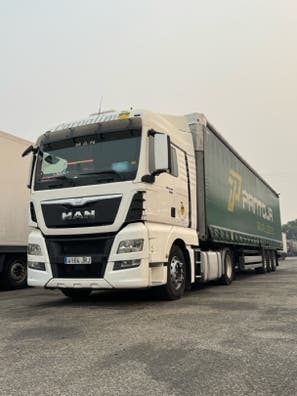 Chofer trailer, C+E para ruta fija