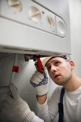 buscamos técnico caldera, termo y calent