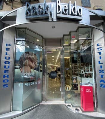 PELUQUERA