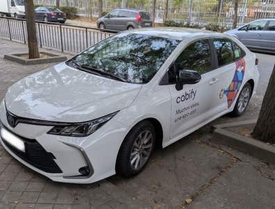 CONDUCTORES PARA UBER Y CABIFY