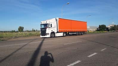 CONDUCTOR TRAILER DE LUNES A VIERNES