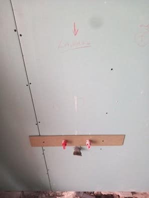 SE NECESITA TRABAJADOR MULTIGREMIO MANIT